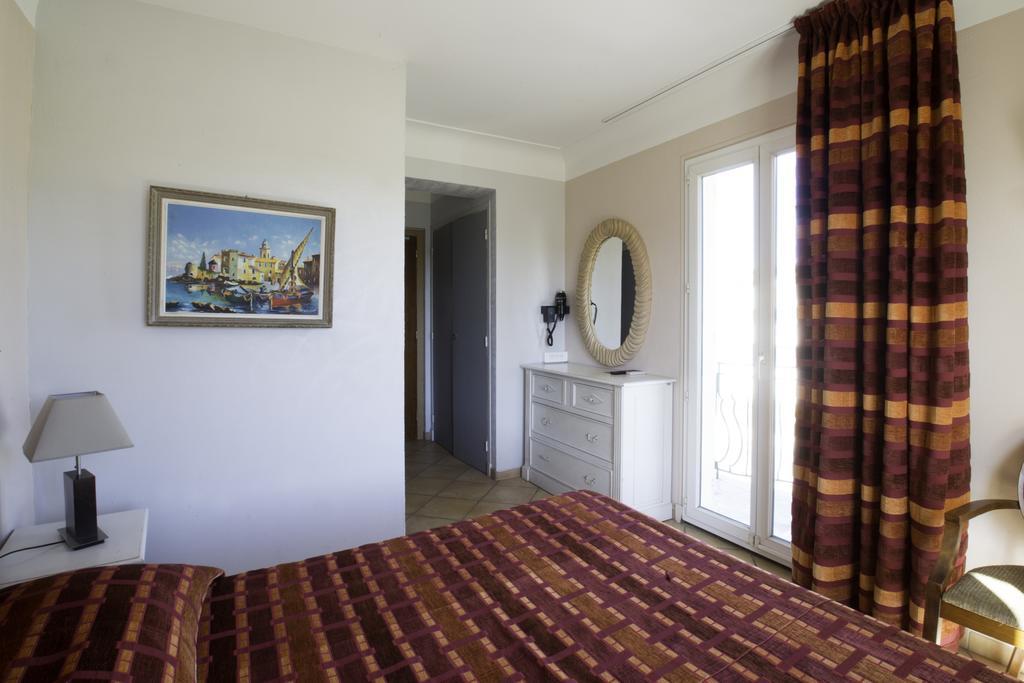 Albergo Hotel Saint-Laurent-du-Var Exterior photo